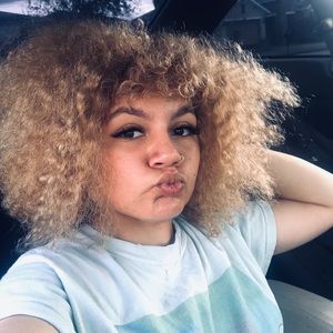 Meet your Posher, Bre